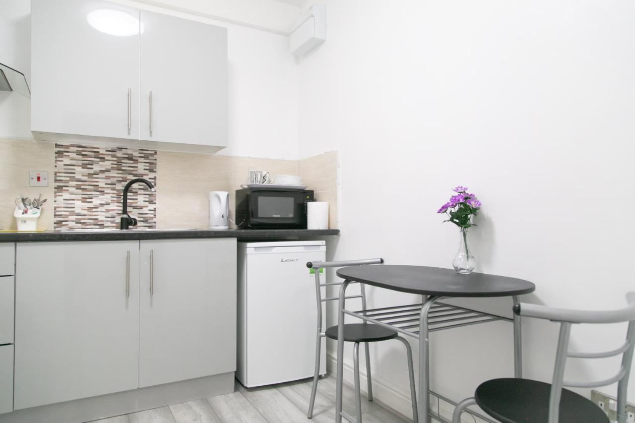 Cheetham Hills Apartments แมนเชสเตอร์ ภายนอก รูปภาพ